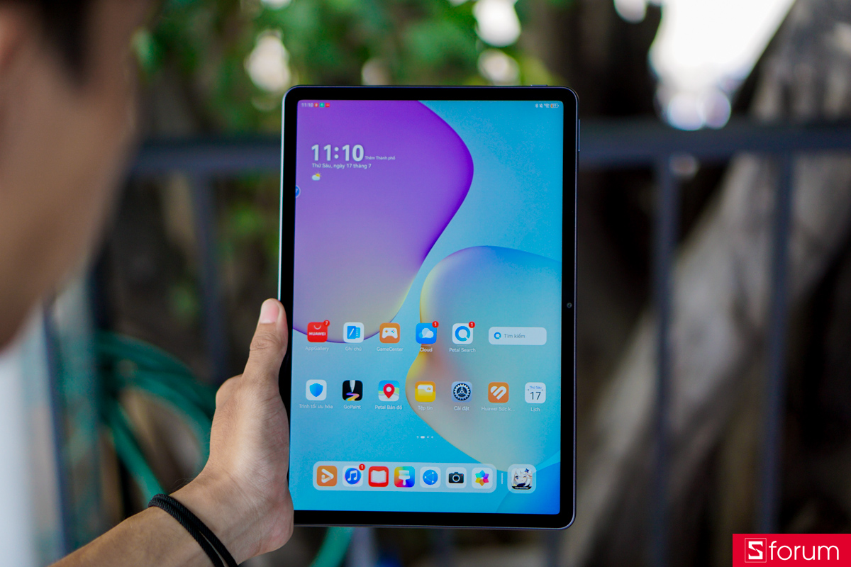 Huawei MatePad 11.5 không hề làm cho mình thất vọng về độ mượt, hoạt ảnh và các hiệu ứng tùy chỉnh trên phần mềm cực kì tối giản và đẹp mắt