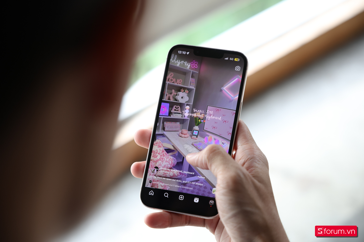 Đánh giá iPhone 13 sau 4 năm vẫn là một chiếc điện thoại nhỏ gọn, tỉ lệ đẹp