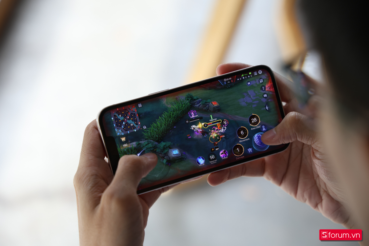 Đánh giá iPhone 13 sau 4 năm với khả năng chơi game ổn