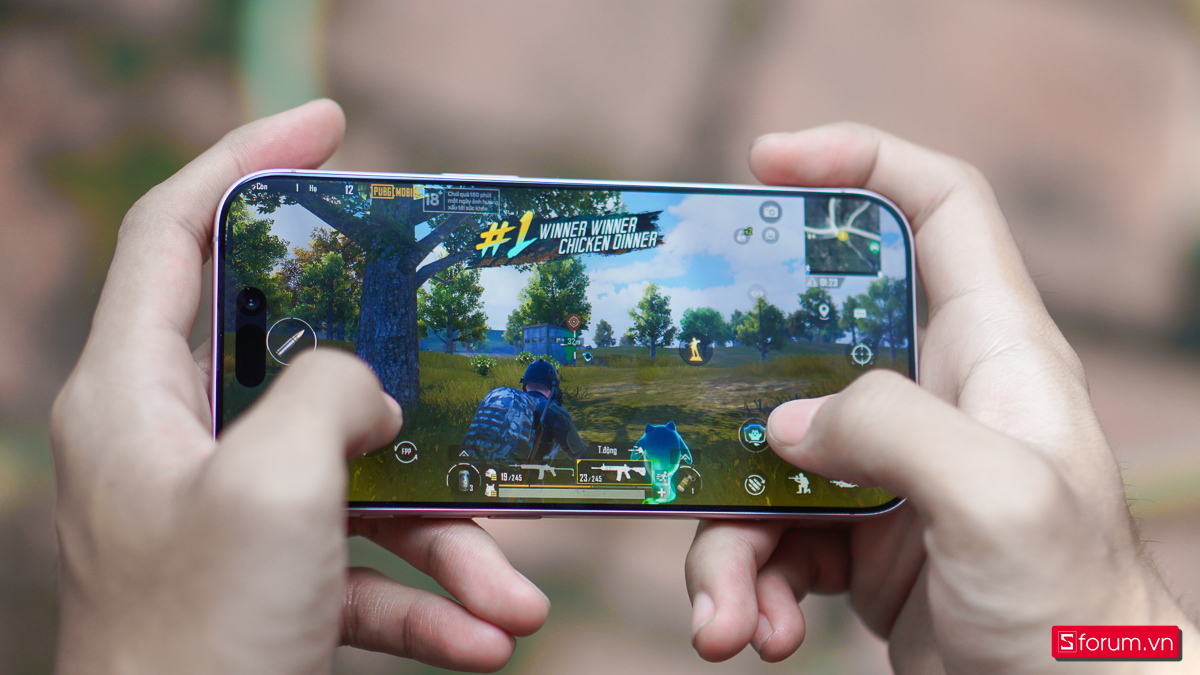 Trải nghiệm chơi PUBG Mobile trên iPhone 17