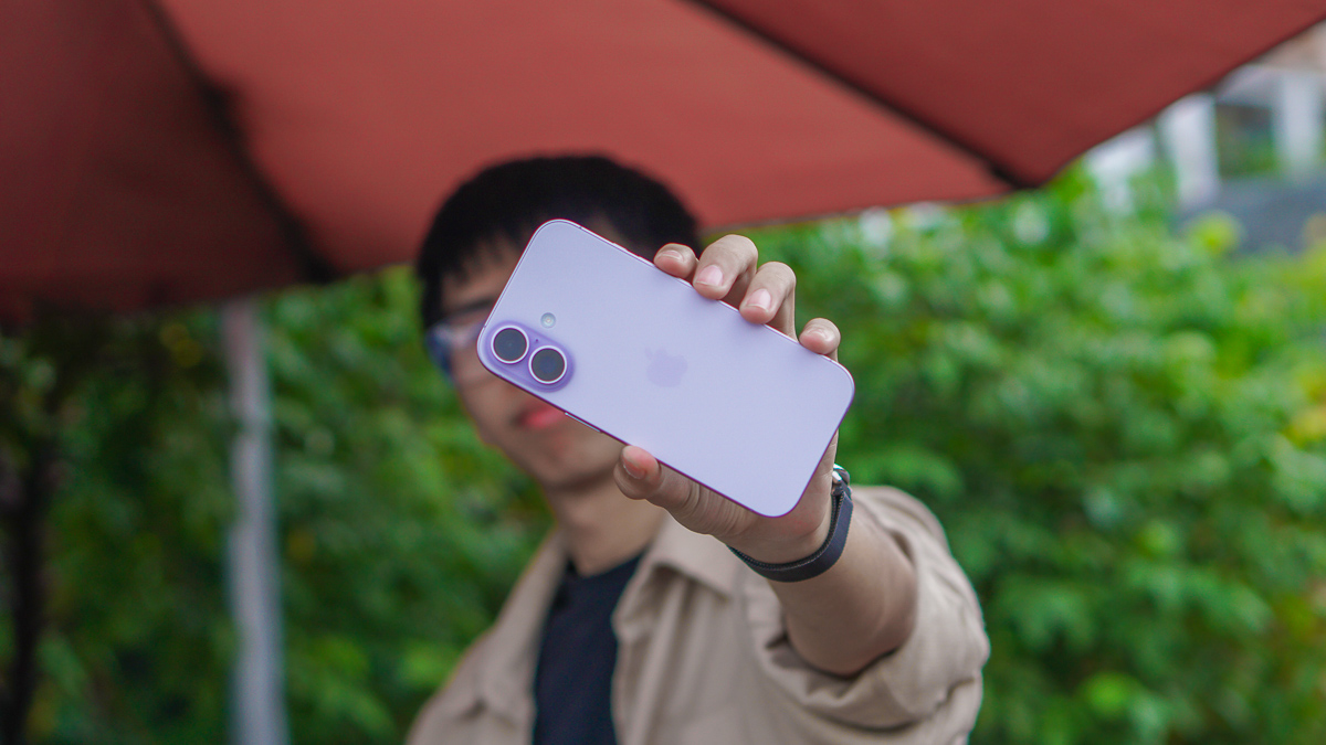Đánh giá iPhone 17: Khi Apple "phá vỡ" giới hạn cho dòng tiêu chuẩn, đáng giá hơn bao giờ hết!