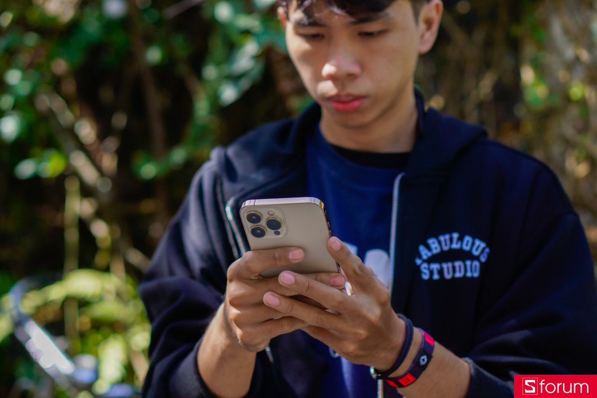 iPhone 13 Pro Max mang trong mình con chip Apple A15 Bionic 