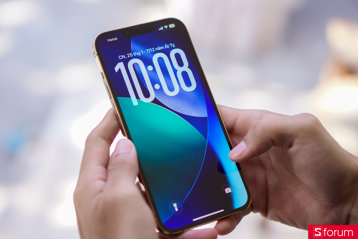 Một trong những điểm cộng lớn nhất của iPhone 13 Pro Max ở thời điểm năm 2026 chính là việc thiết bị vẫn được Apple hỗ trợ các phiên bản iOS mới