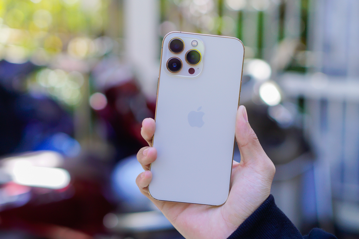 Đánh giá iPhone 13 Pro Max trong năm 2026: Khung viền thép vẫn là thứ rất đẹp mà Apple từng mang đến!