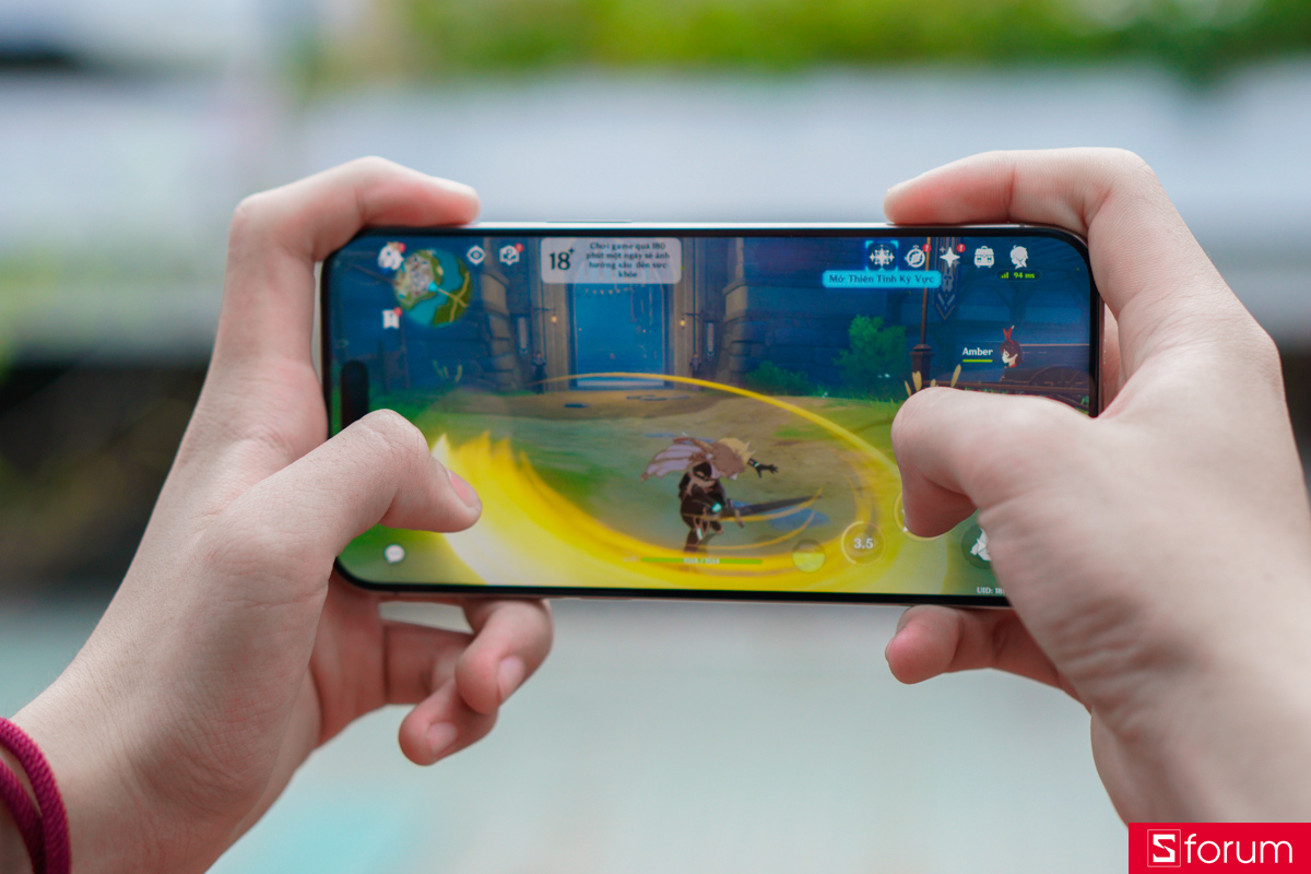 Trải nghiệm chơi Genshin Impact trên iPhone 15 Pro Max