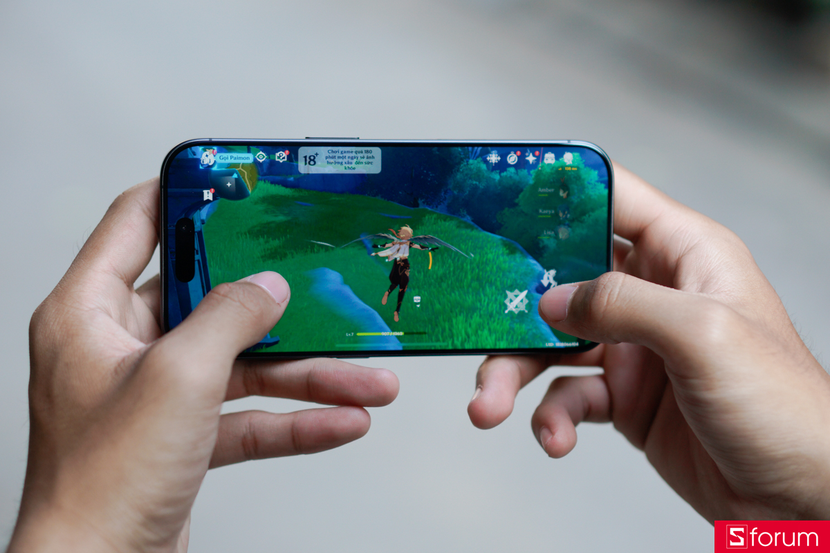 Trải nghiệm game Genshin Impact trên iPhone 17