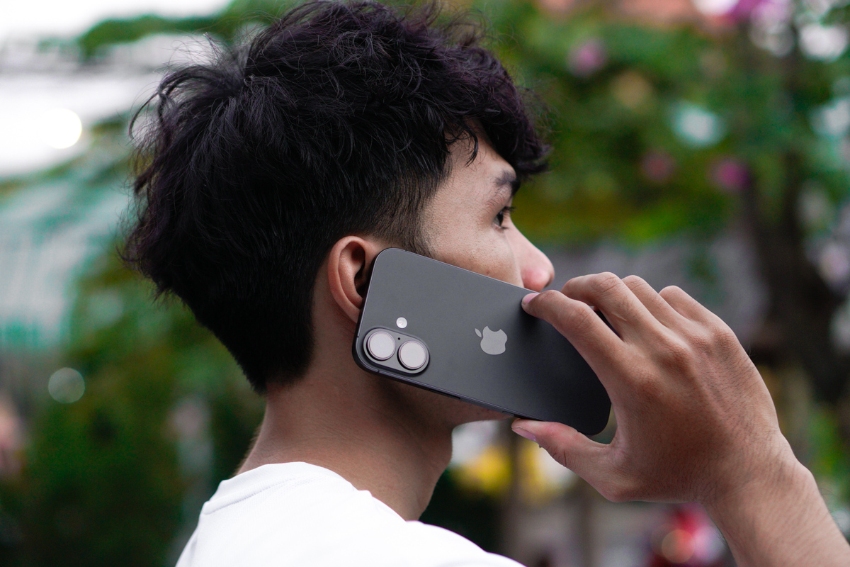 iPhone 17 sau 6 tháng sử dụng: Danh hiệu "smartphone của năm 2025" hoàn toàn xứng đáng với chiếc máy này!