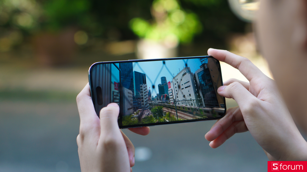 Màn hình LTPO Super Retina XDR OLED trên iPhone Air vẫn đạt chất lượng hiển thị hàng đầu trong phân khúc