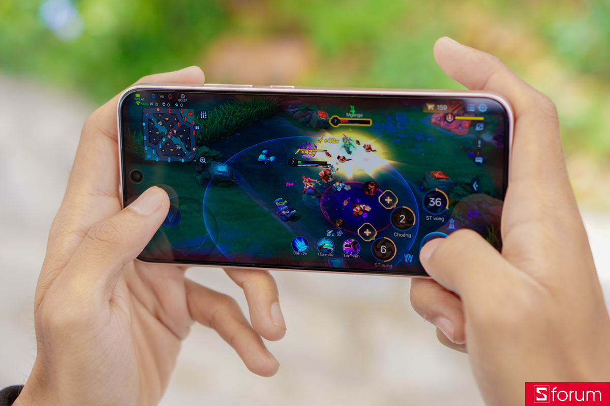 Tần số quét lên đến 120Hz góp phần cho trải nghiệm của OPPO Reno15F 5G được nâng lên đáng kể