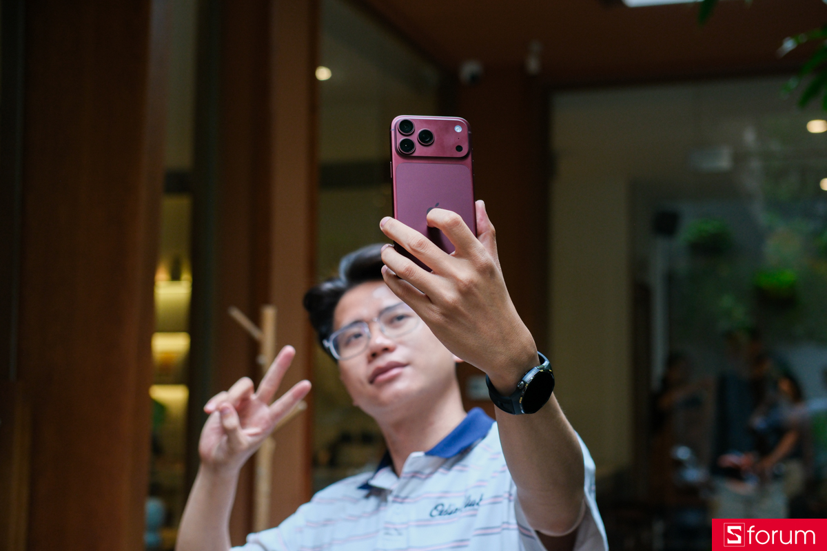 Test pin iPhone 18 Pro Max trong một ngày sử dụng từ 100% pin