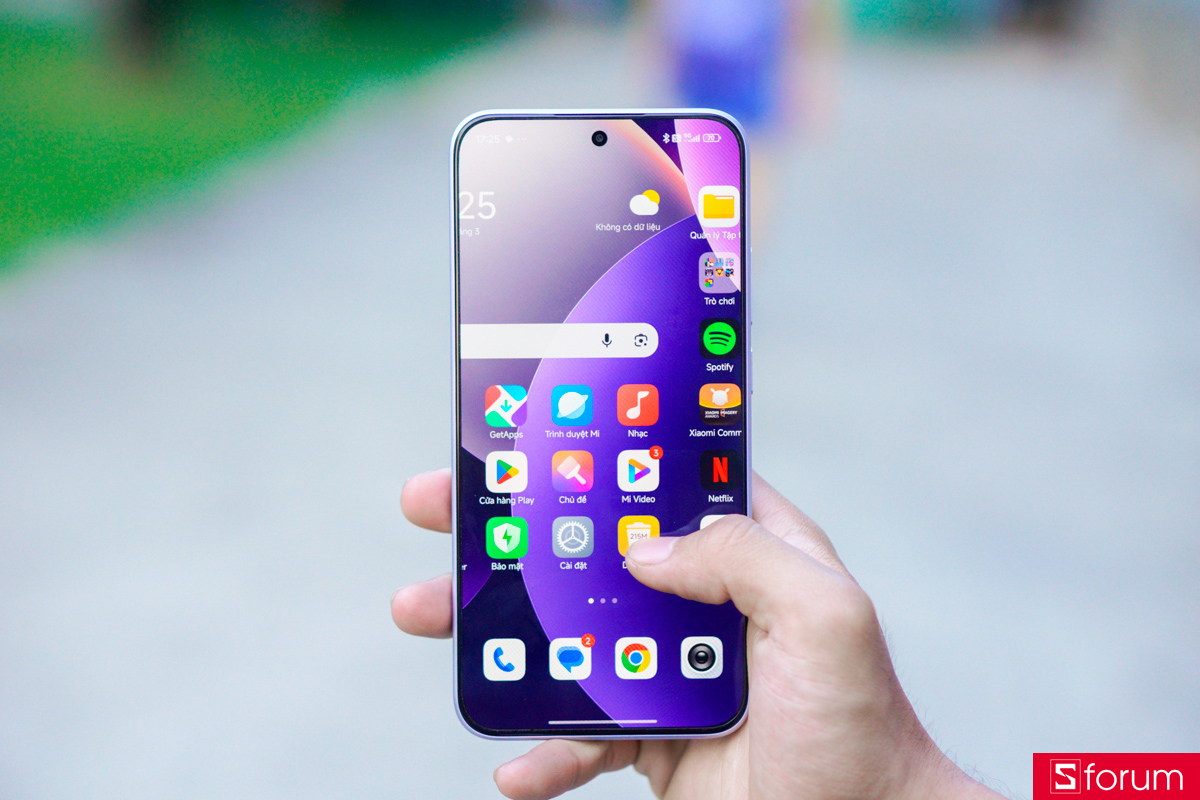 Redmi Note 15 Pro 5G sở hữu màn hình AMOLED kích thước 6.83 inch với độ phân giải 1280 x 2772 pixels, hỗ trợ HDR10+