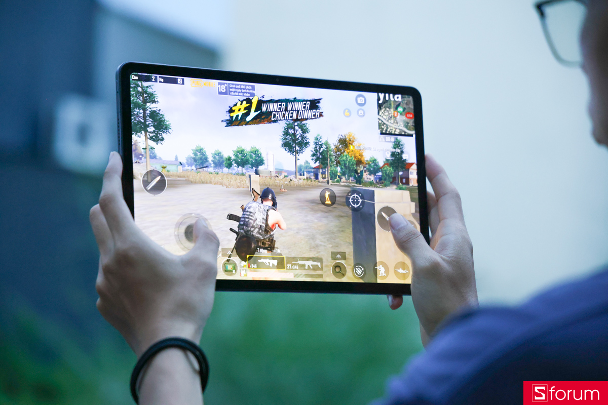 Chơi game trên màn hình lớn luôn mang đến một cảm giác cực kì khác lạ trên Redmi Pad 2 Pro 5G