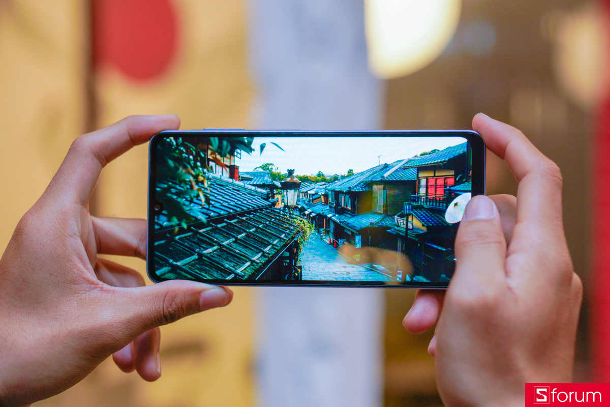 Dù chỉ sử dụng tấm nền LCD, chất lượng hiển thị của Samsung Galaxy A07 5G vẫn đáp ứng tốt nhu cầu cơ bản như xem phim, lướt web hay giải trí đa phương tiện hằng ngày.