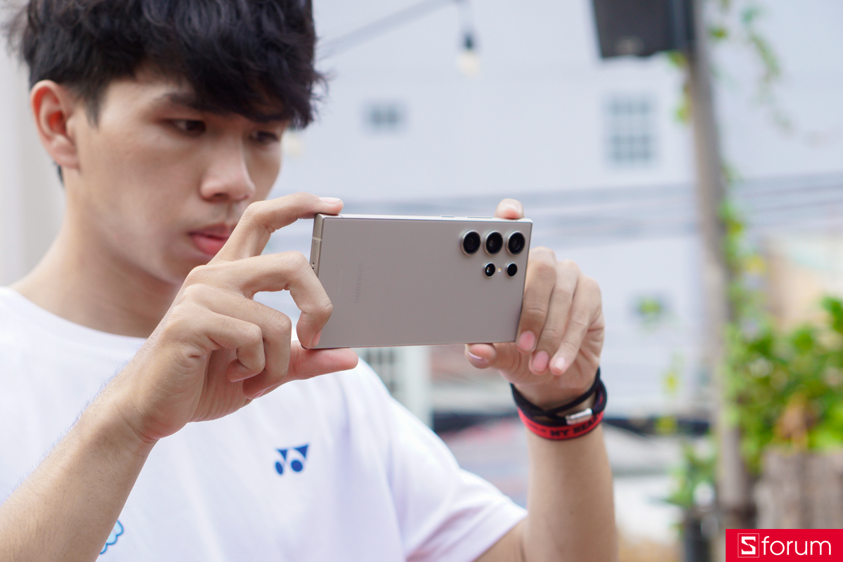 Hệ thống camera là một điểm mạnh cực kì lớn của Samsung Galaxy S24 Ultra