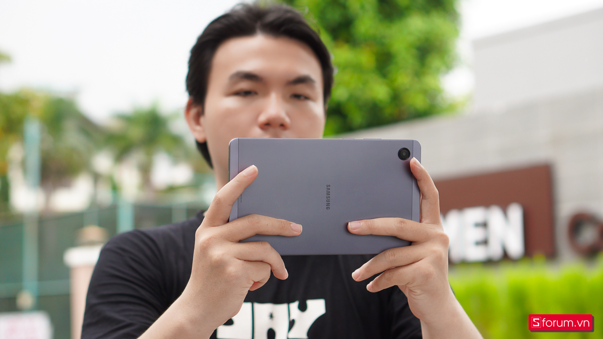 Samsung Galaxy Tab A11 được trang bị camera sau độ phân giải 8MP và camera trước 5MP, đây là một trang bị chỉ nằm ở mức tương đối cơ bản cho sản phẩm này