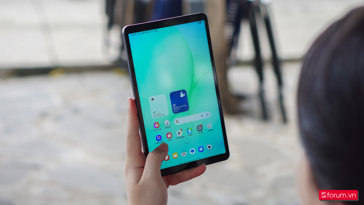 Samsung Galaxy Tab A11 có viền màn hình tương đối dày và không quá đều nhau