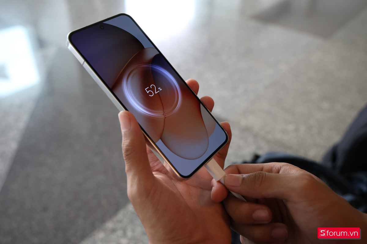 Đánh giá Xiaomi 13 trong năm 2025 có thời lượng pin khá ổn