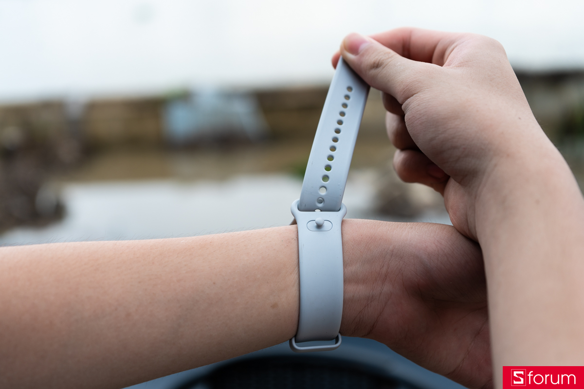 Xiaomi Mi Band 10 Pro sở hữu bộ dây đeo cho cảm giác tương đối thoải mái