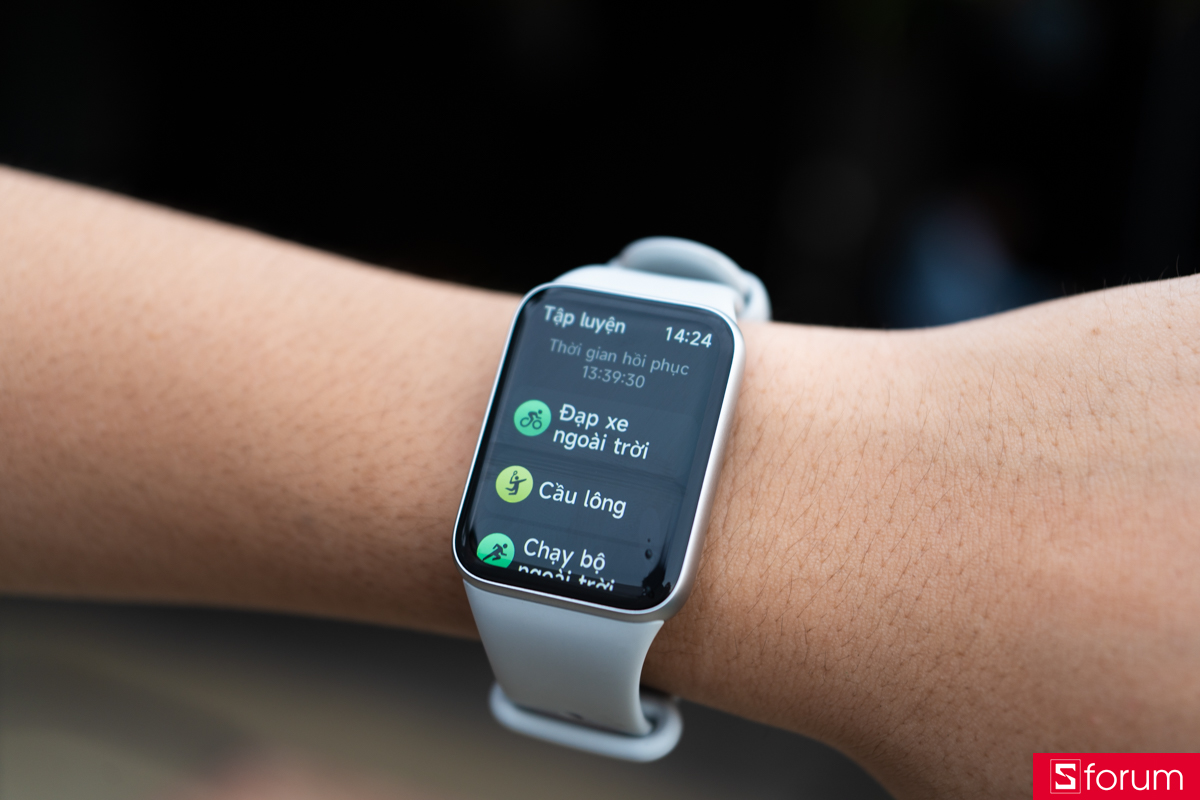 Xiaomi Mi Band 10 Pro được trang bị 150 bộ môn thể thao đa dạng từ trong nhà cho đến ngoài trời