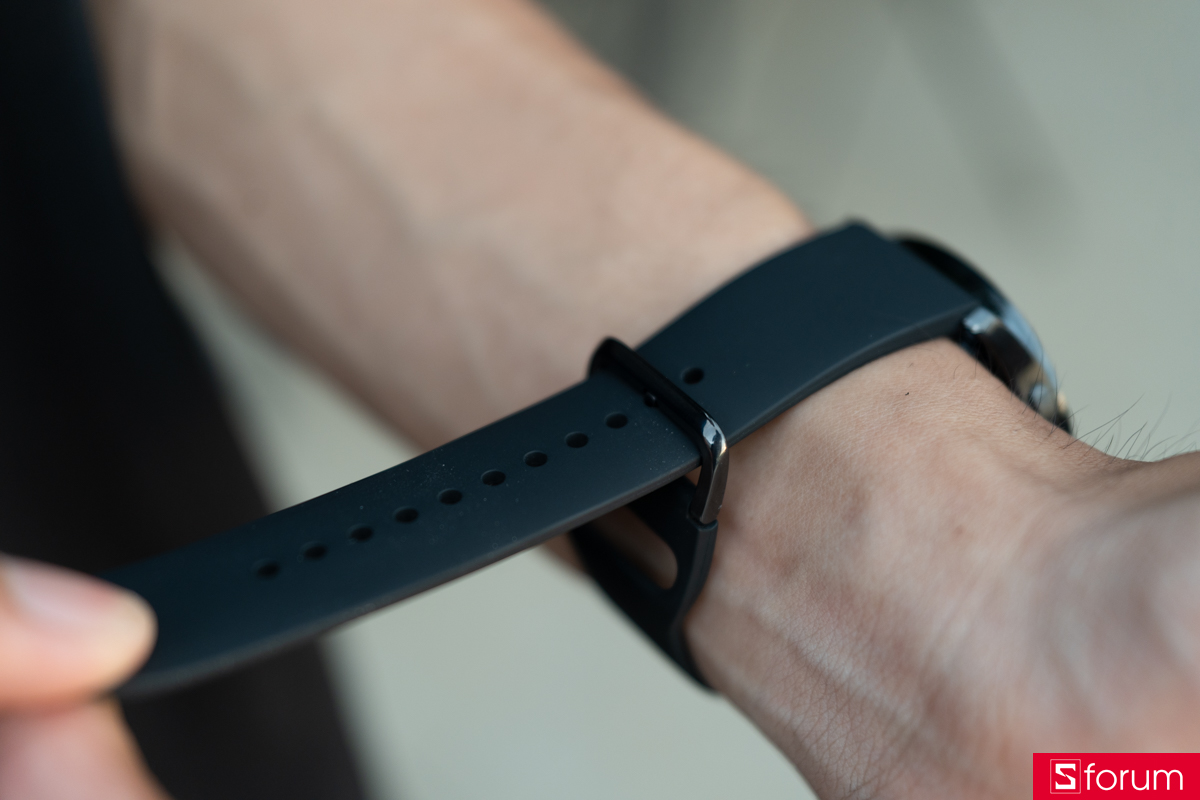 Xiaomi Watch S5 có chất lượng dây đeo cực kì tốt với chất liệu fluororubber bề mặt mịn