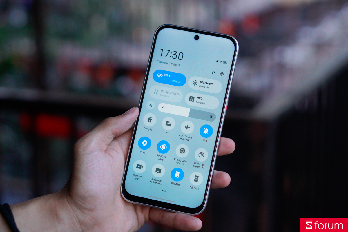 ZTE Nubia Neo 5 5G cho chất lượng hiển thị ở mức ổn, màu sắc tươi tắn, chân thực khi lướt web và xem phim