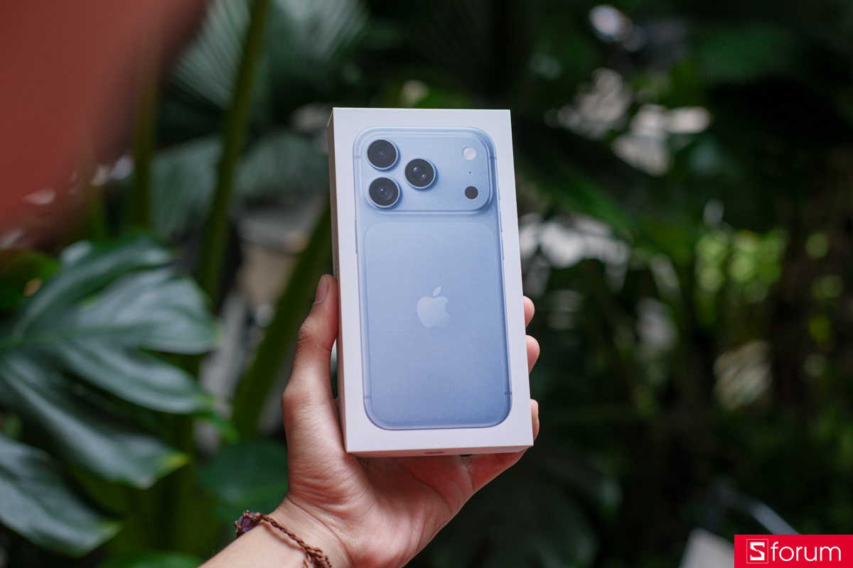 Mở hộp và phụ kiện của iPhone 18 Pro