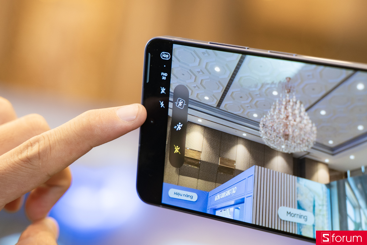 Samsung Galaxy S26 Ultra đã nâng cấp khẩu độ mở lên đến f/1.4
