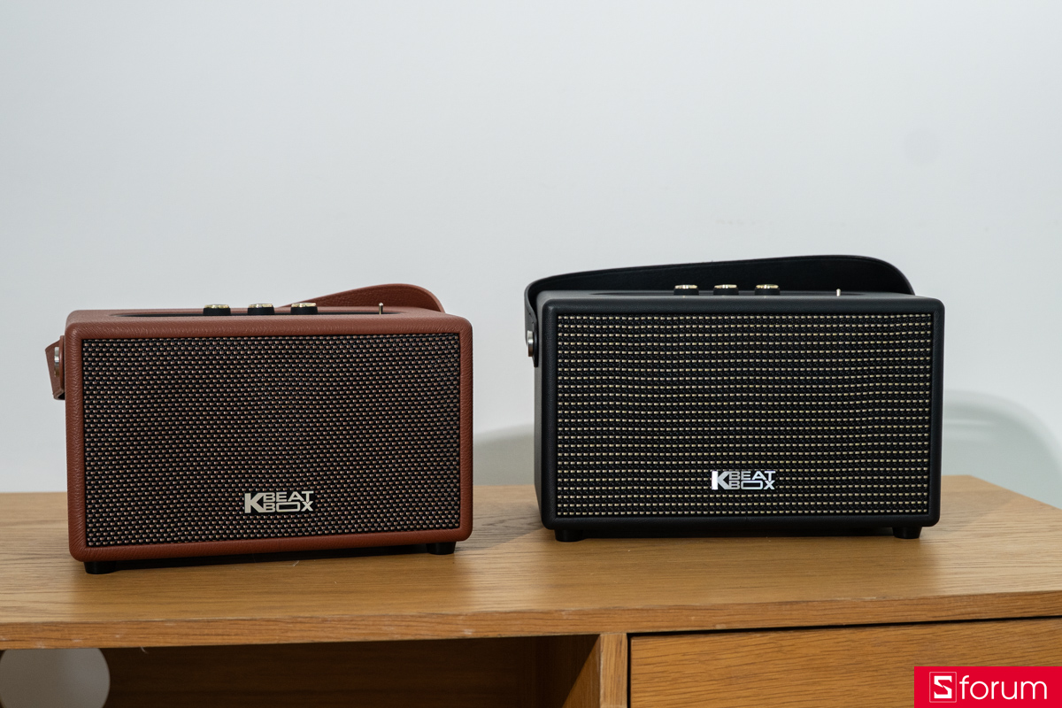 Mặt trước của Acnos S30 là lớp lưới vải ê-căng được dệt tỉ mỉ