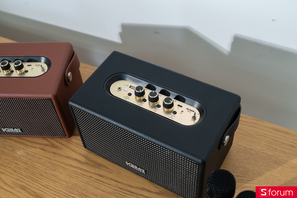 Acnos S30 vẫn được trang bị tương đối đầy đủ các cổng kết nối cơ bản như cổng 3.5mm hay USB Type A