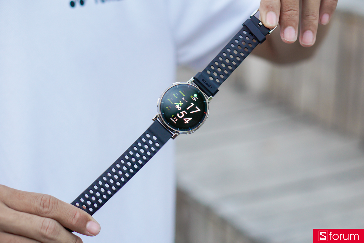 Mặt trước của Amazfit Active 3 Premium