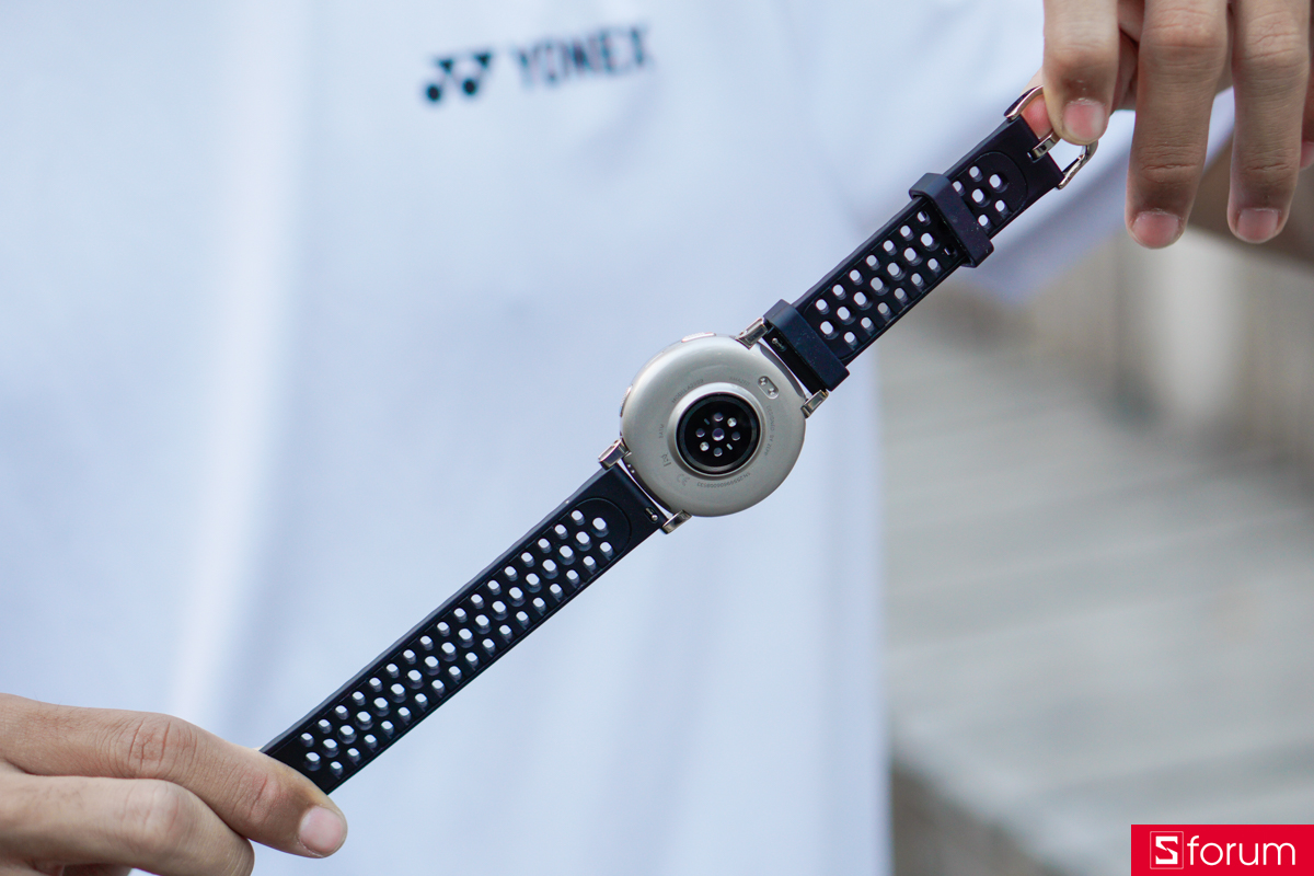 Mặt sau của Amazfit Active 3 Premium