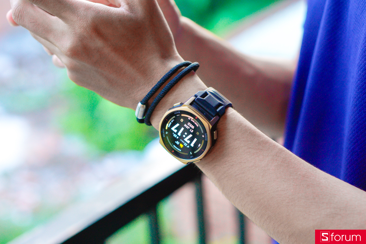 Amazfit T-Rex 3 Pro 44mm mang trong mình dung lượng pin 500mAh, ít hơn so với bản 48mm là 700mAh