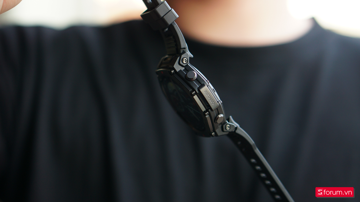 Cạnh phải của Amazfit T-Rex 3 Pro