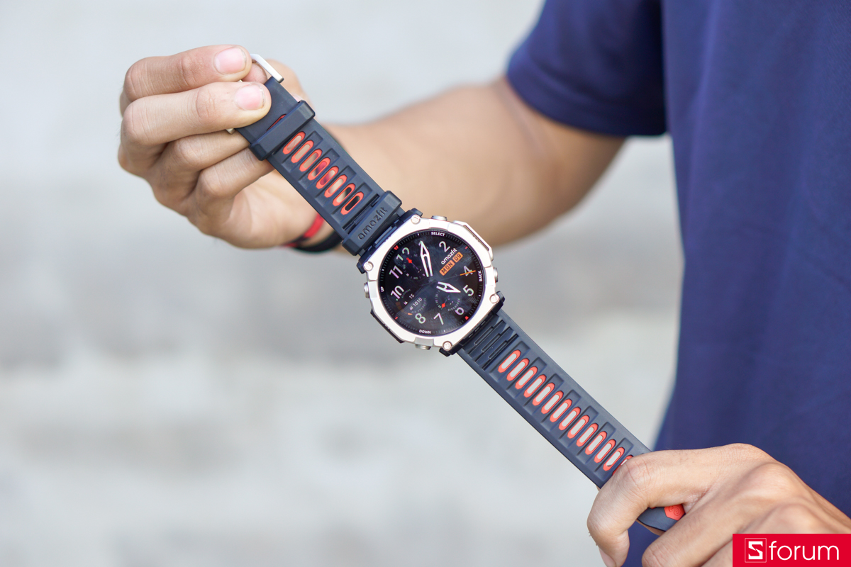 Mặt trước của Amazfit T-Rex Ultra 2