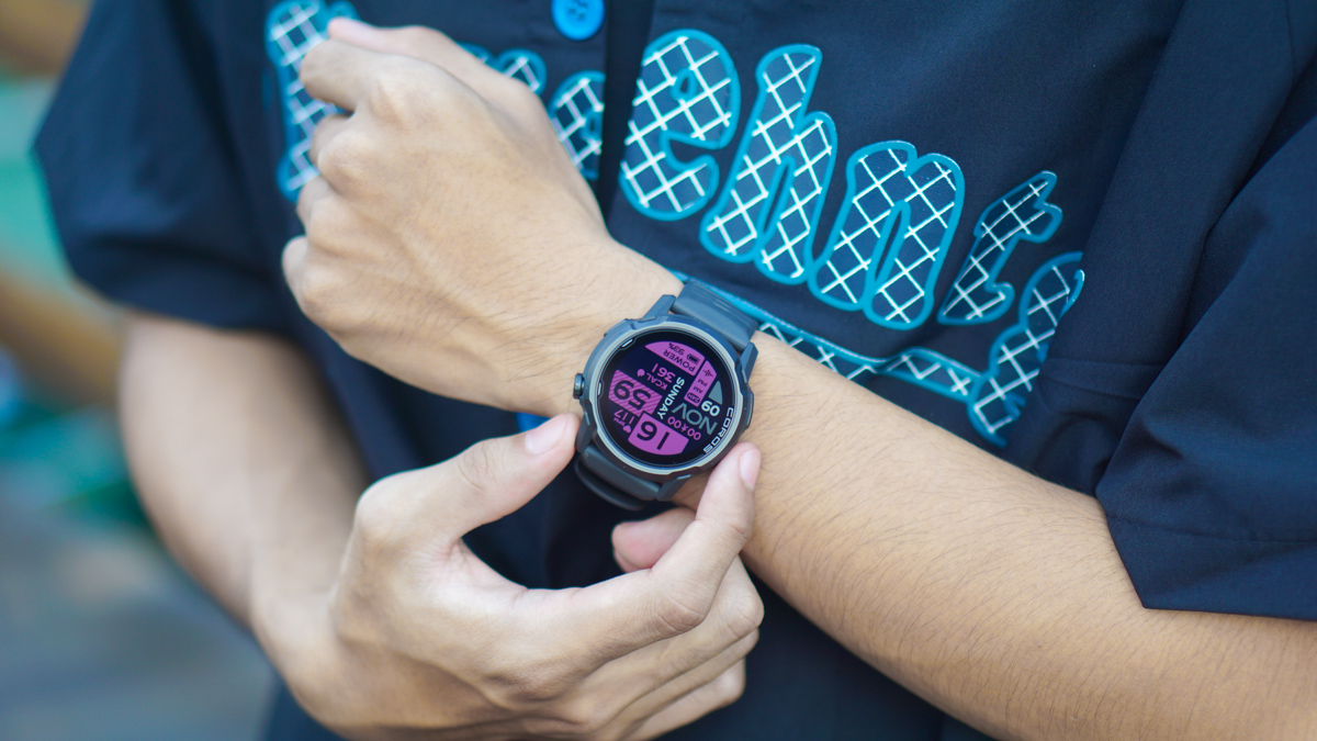 Trên tay Coros Apex 4: Thiết kế Titan grade 5 siêu nhẹ, đối thủ của Fenix 8, giá 13.2 triệu đồng