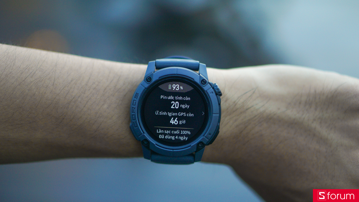 Thời lượng pin trên Coros Nomad