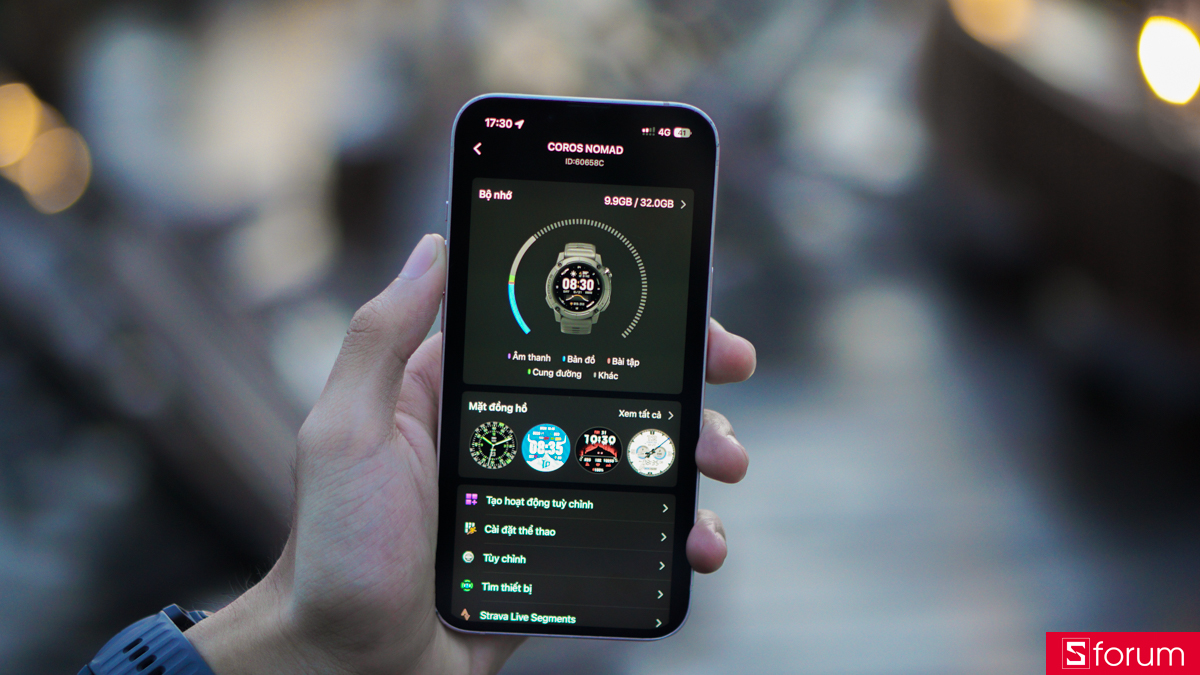 Coros Nomad trang bị bộ nhớ trong lên đến 32GB, cho người dùng thoải mái tải về các bản đồ offline cũng như nhạc để khi luyện tập không cần phải mang theo điện thoại