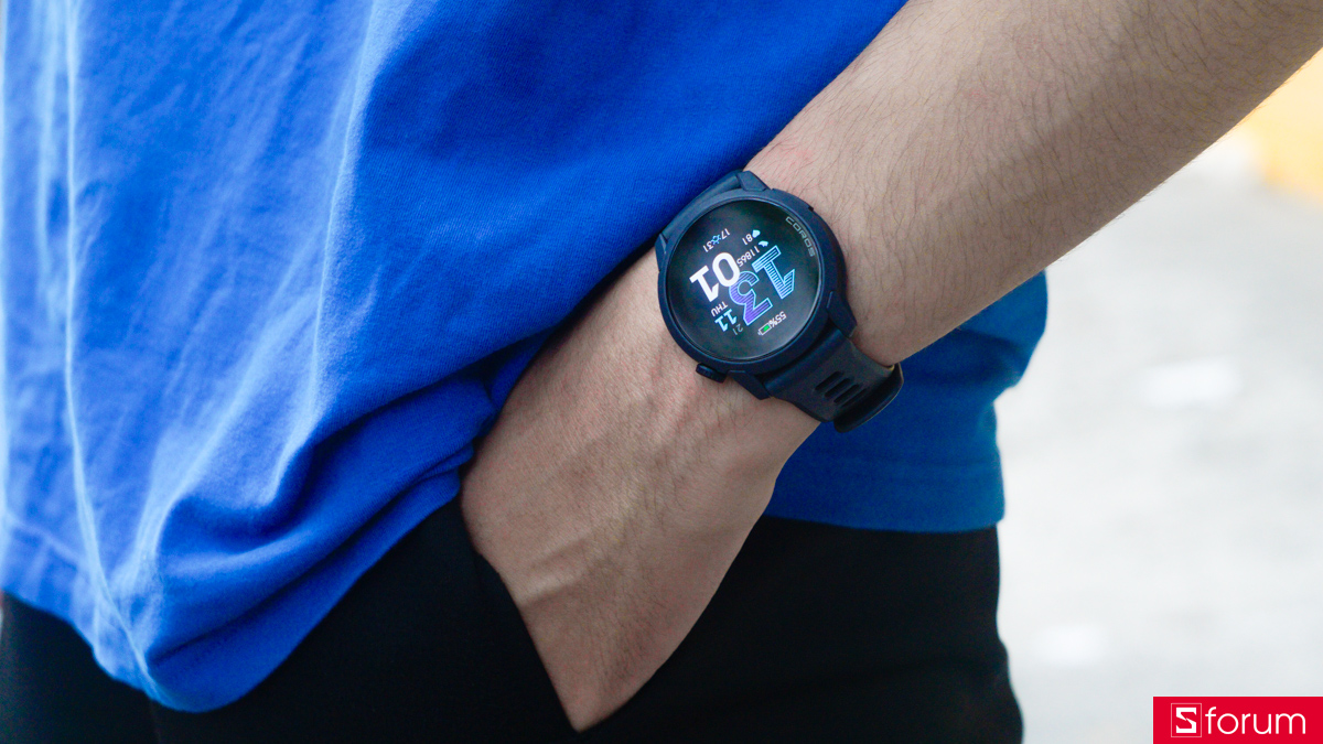 Coros Pace 4 chỉ có 1 phiên bản kích thước 43,4mm, đi kèm hai tùy chọn màu đen và trắng