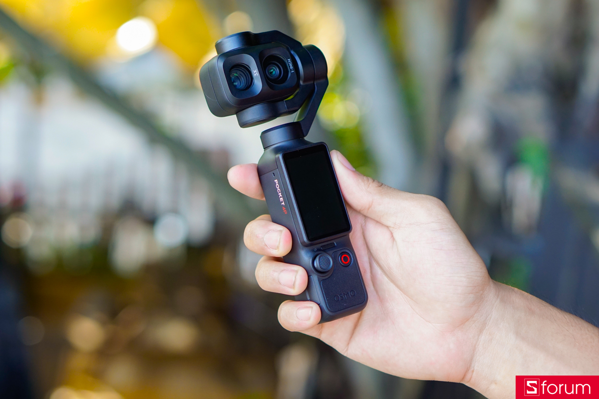 Ngoại hình của DJI Osmo Pocket 4P cực kì nhỏ gọn, thiết kế nhìn chung vẫn mang DNA tương tự với các mẫu Osmo Pocket tiền nhiệm