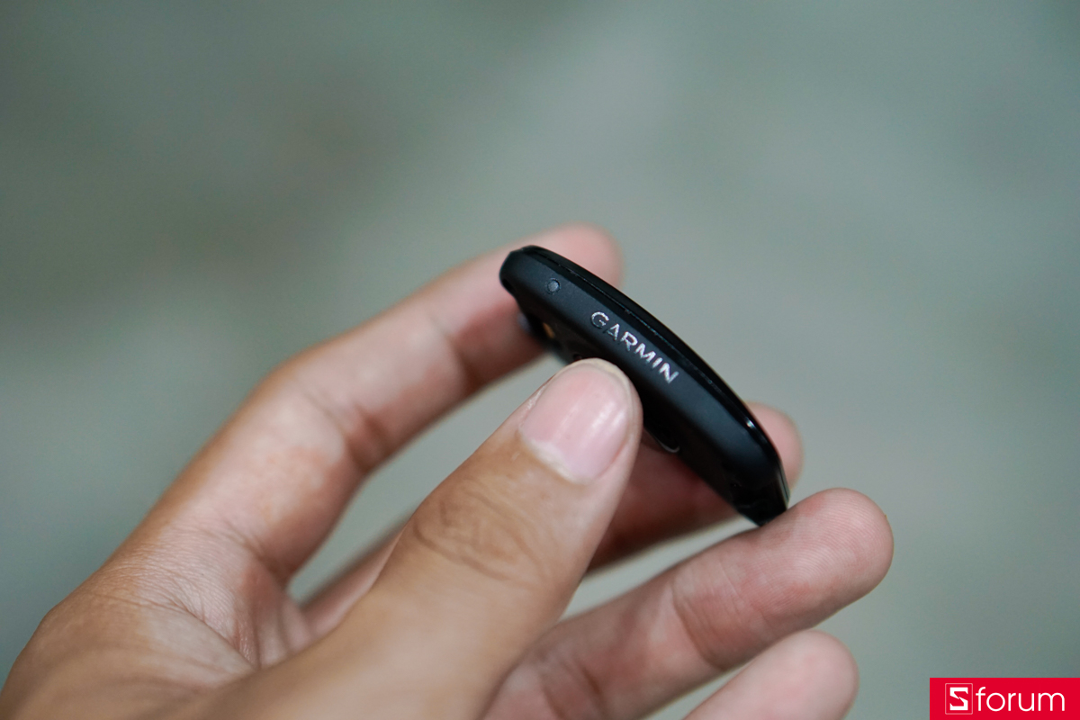 Thiết kế và ngoại hình của Garmin CIRQA
