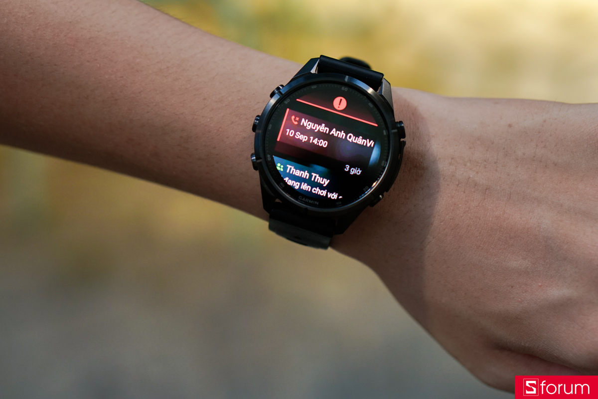 Màn hình và chất lượng hiển thị của Garmin Fenix 9 Pro