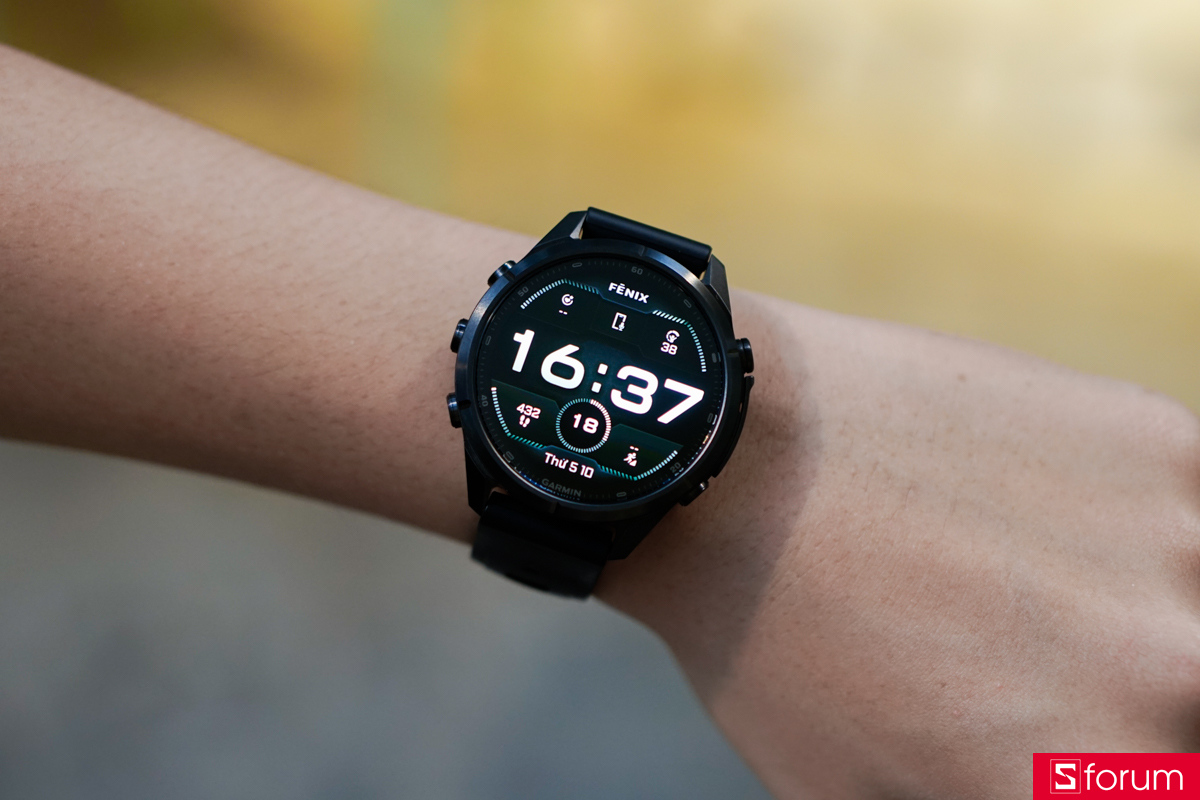 Màn hình và chất lượng hiển thị của Garmin Fenix 9 Pro