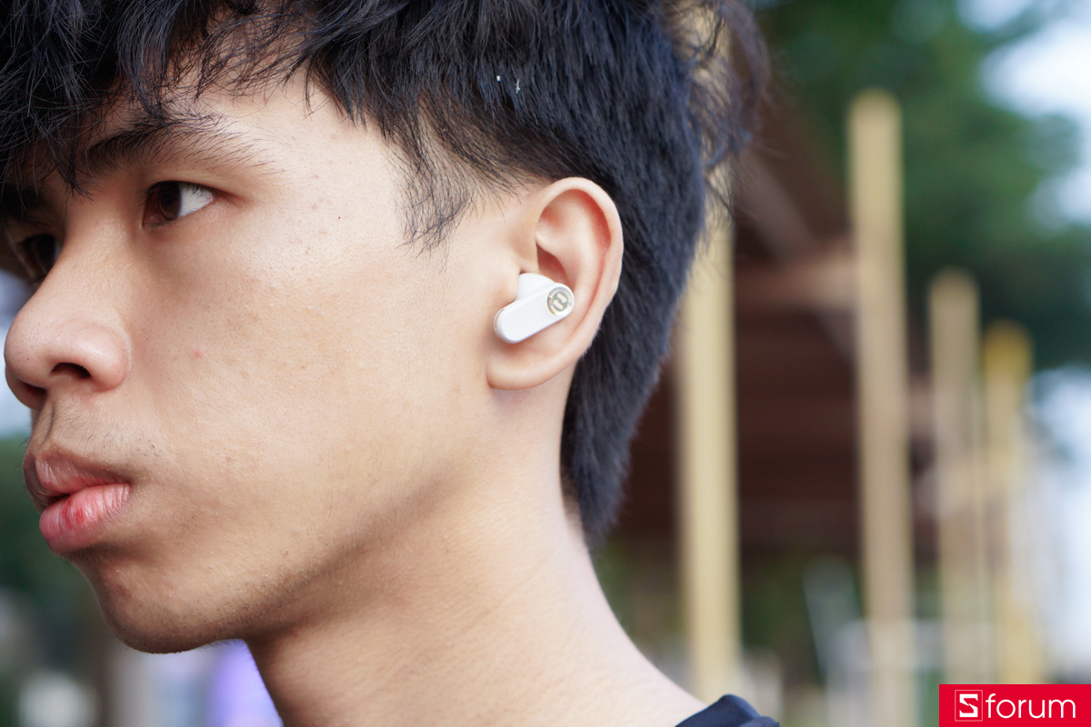 Havit TW992 cũng hỗ trợ micro đàm thoại với tính năng khử tiếng ồn bằng phần mềm