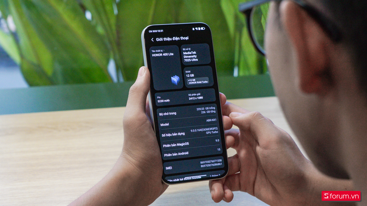 HONOR 400 Lite mang trong mình một phần cứng không quá tương xứng