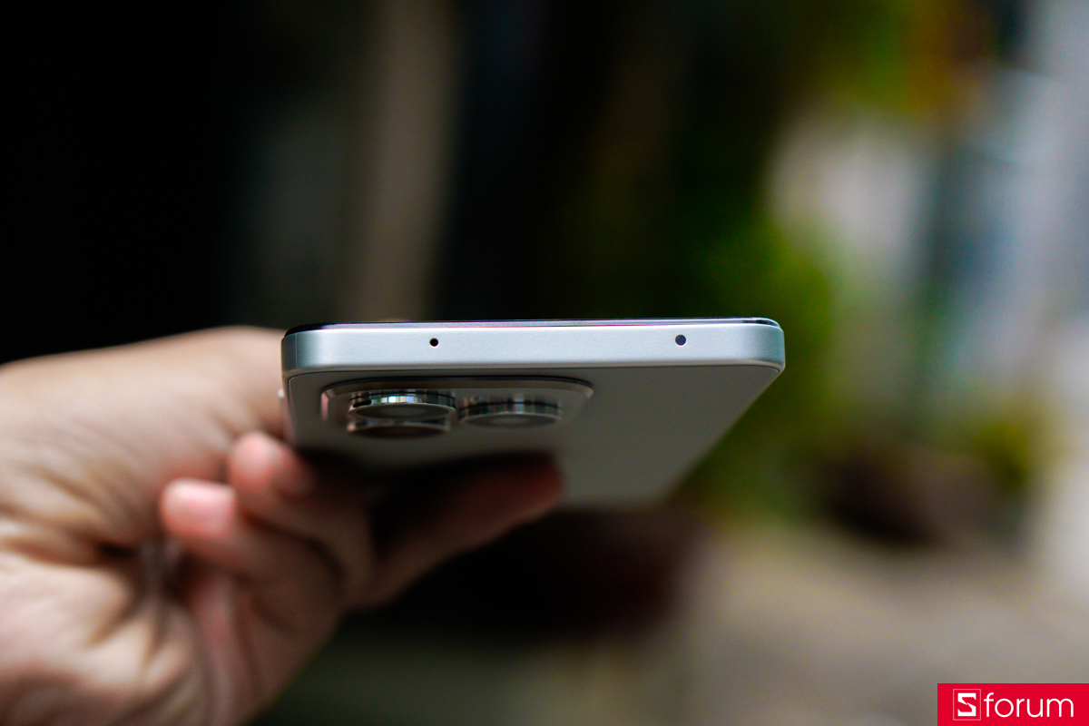 Cạnh trên của HONOR X8d