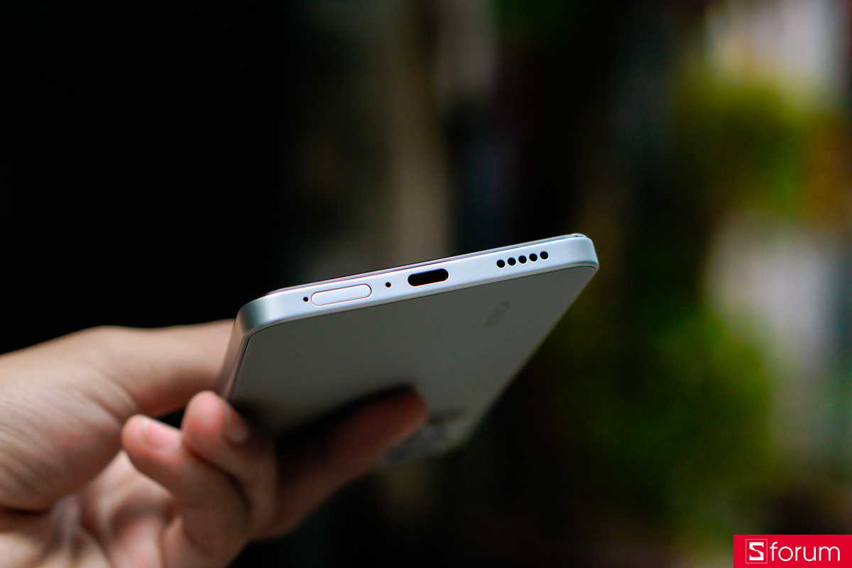 Cạnh dưới của HONOR X8d