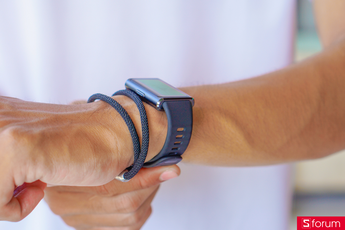 Dù mang thiết kế lớn hơn, nhưng Huawei Band 11 Pro vẫn giữ sự gọn gàng với trọng lượng chỉ 18g và độ mỏng chỉ 8,99mm