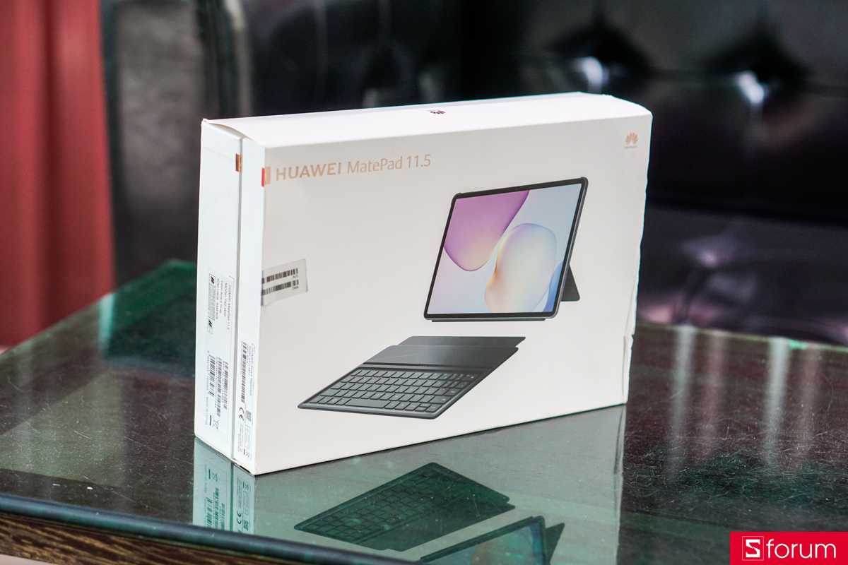 Huawei MatePad 11.5 được đóng gói với tiêu chí tối giản, với hình ảnh và tên sản phẩm trên nắp hộp, tông màu trắng chủ đạo