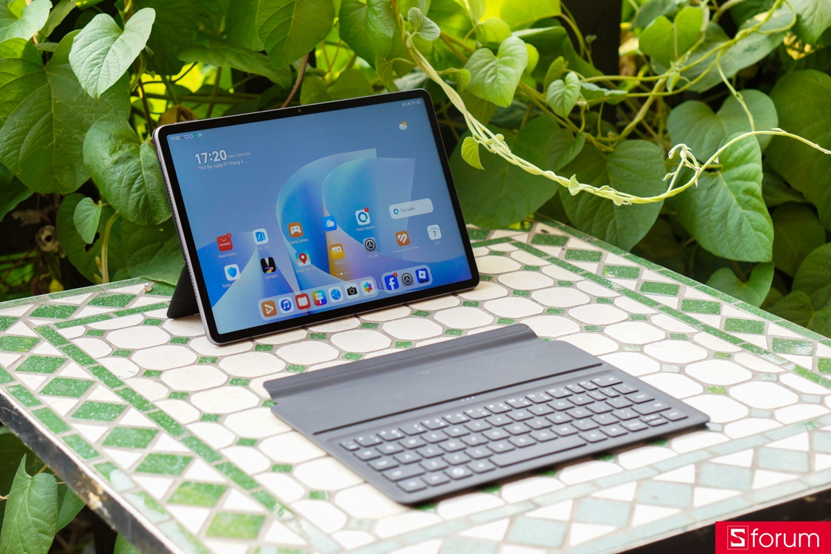 Bàn phím và bút được kết nối với Huawei MatePad 11.5 S qua công nghệ Huawei NearLink, đồng bộ tốt với hệ sinh thái phụ kiện của Huawei