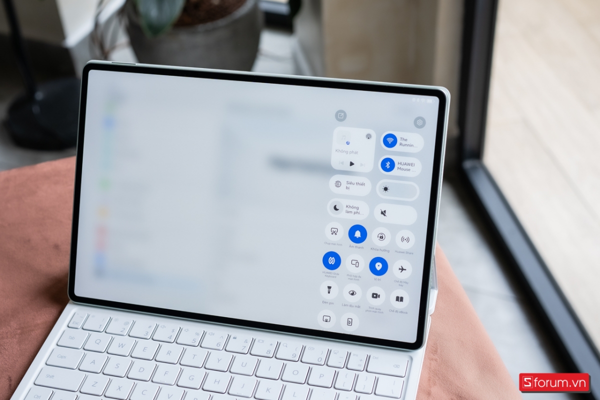 Trên tay Huawei MatePad Pro 12.2 2025 có giao diện desktop mode cực kì đẹp